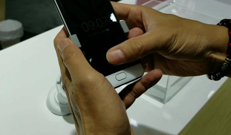 Visszaüthet a Samsung Galaxy S10 egyik menő funkciója
