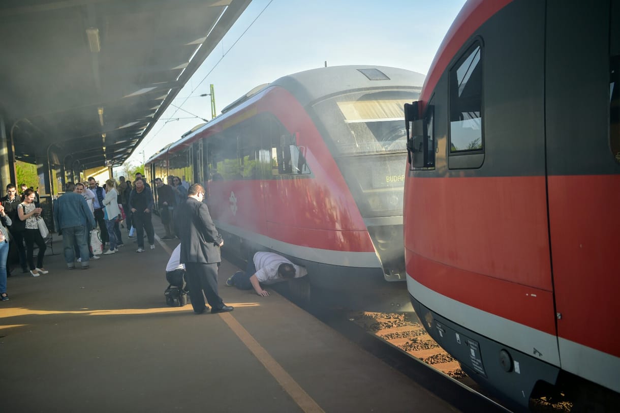 Elhúzódik egy hiba javítása, óránként csak három vonat jár Kőbánya-Kispest és a Nyugati között