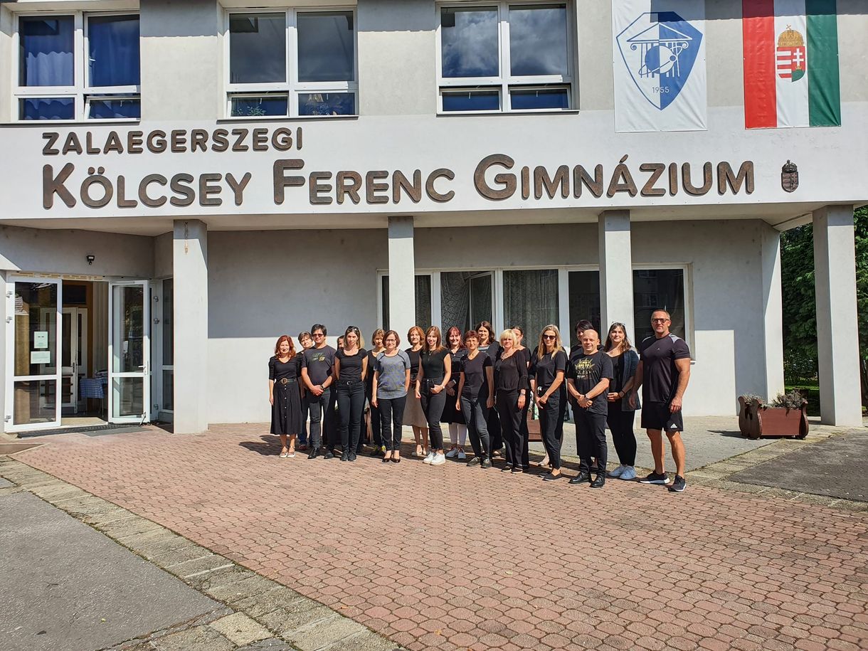 Húsbavágó kérdésekkel bombázzák a zalaegerszegi tankerületvezetőt a helyi gimnázium tanárai