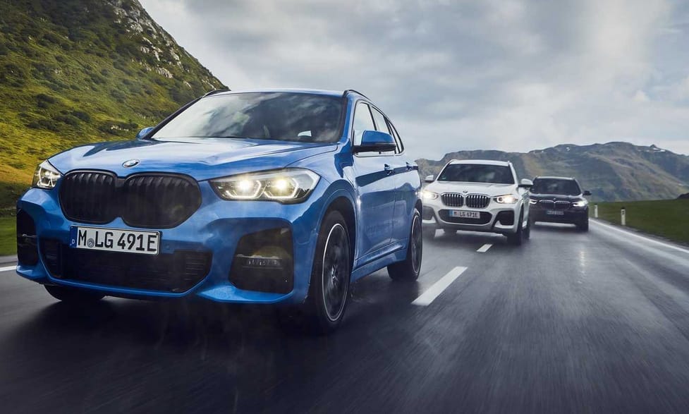 Maximum 55 kilométer villannyal, ezt tudja a zöld rendszámos új BMW X3