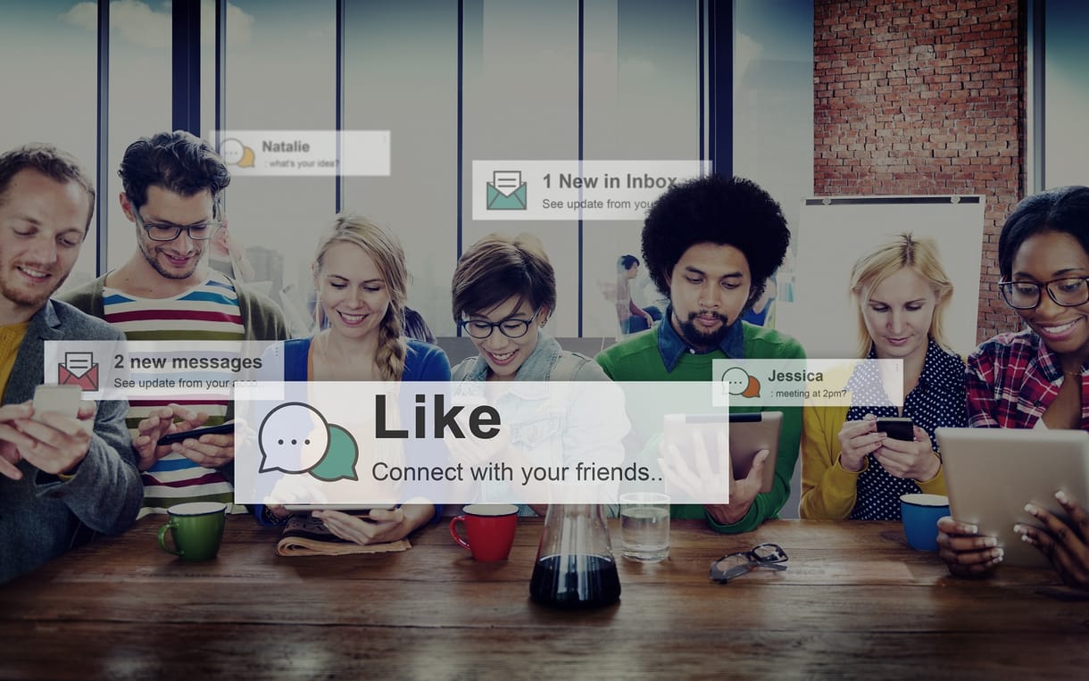 Social Listening - az online kapcsolati tanácsadó márka és ember között