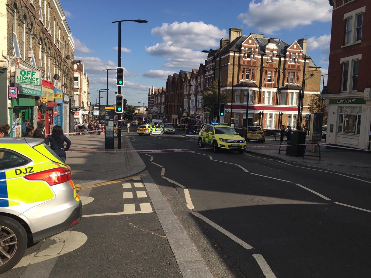 Fényes nappal lőttek le egy férfit Londonban