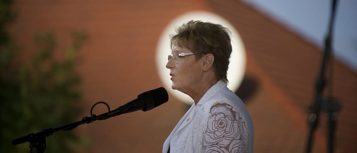 Visszavonul Hoffmann Rózsa