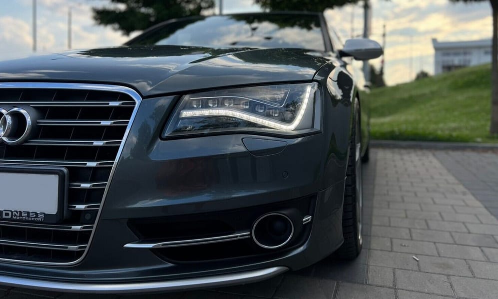 Bulgáriában árulják ezt a Bugattiként gyorsuló 1200+ lóerős Audi S8-at
