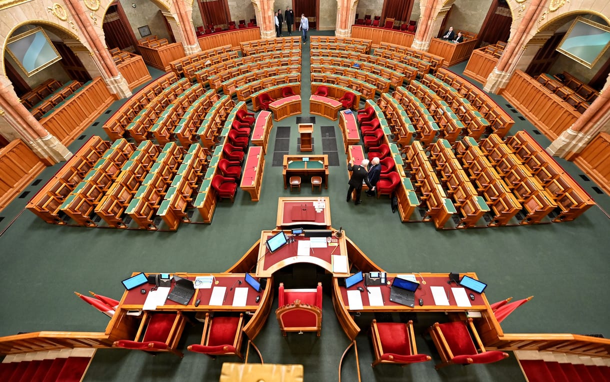 Olyanok dönthetik el a választást, akikről senki nem tud semmit