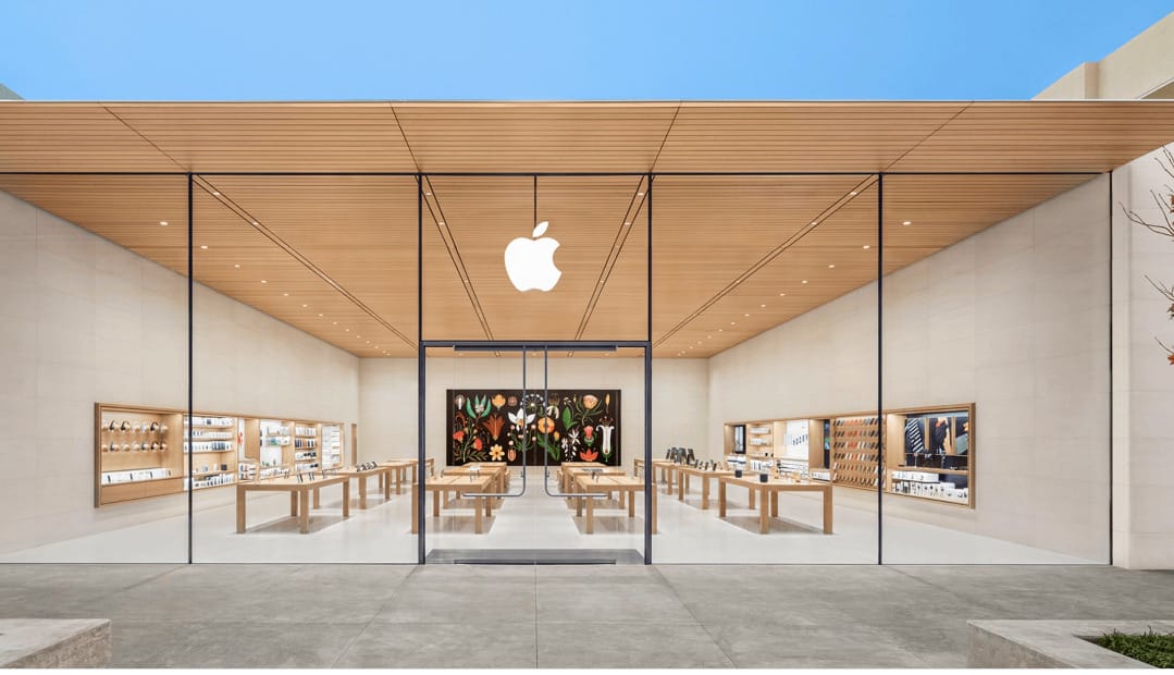 Trükkös rablás: kibontották a falat, így loptak el félmillió dollárnyi készüléket egy Apple Store-ból