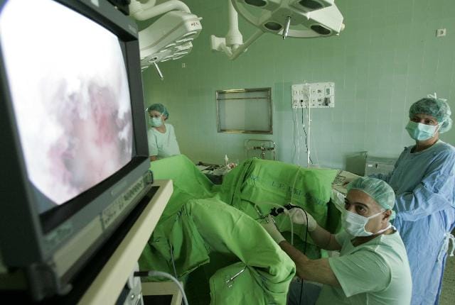 Döbbenet, mit kérnek a műtétre készülőktől az ország első számú nőgyógyászati klinikáján