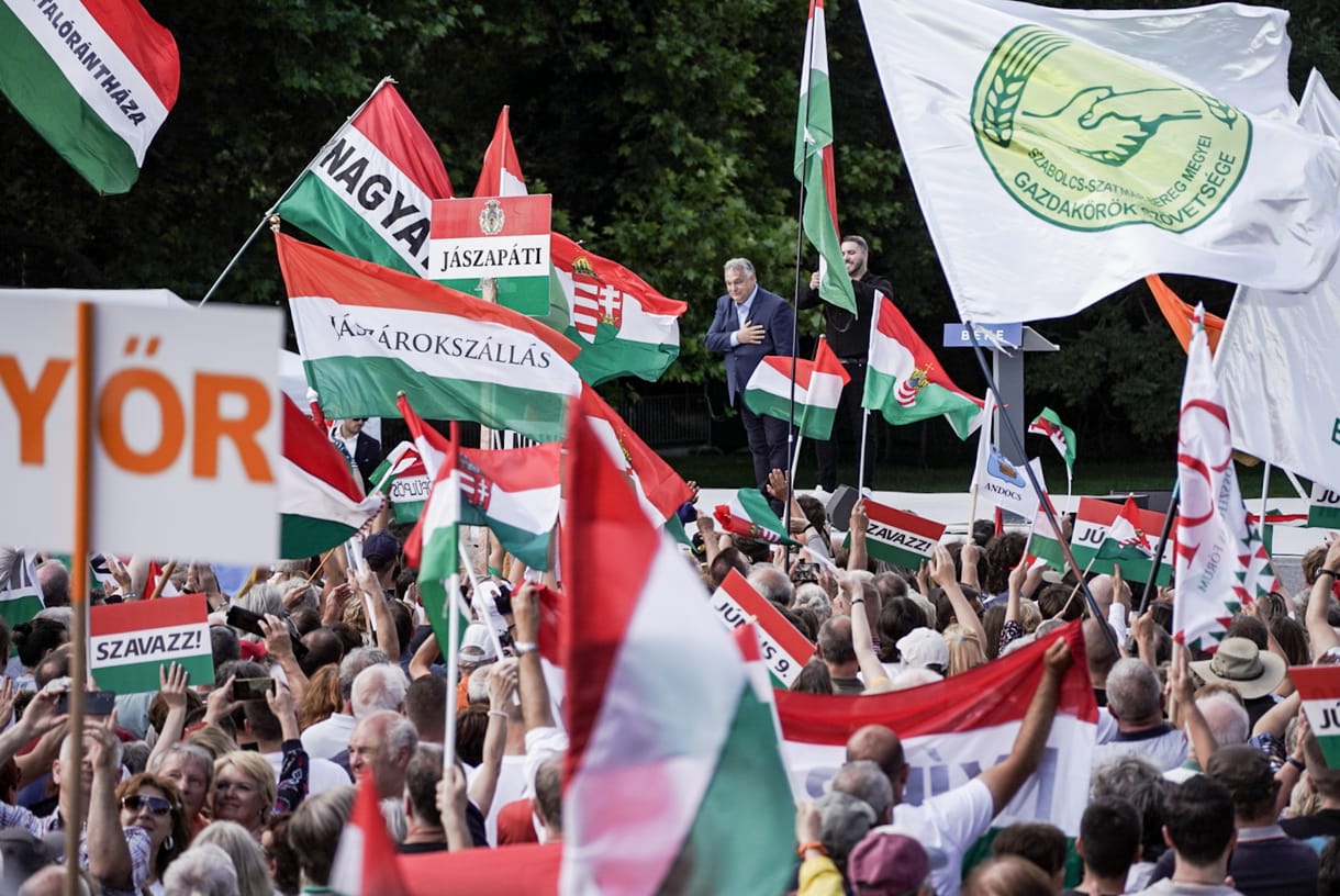 Háború, Soros, Brüsszel: kampánybeszédet tartott a Békemeneten Orbán Viktor