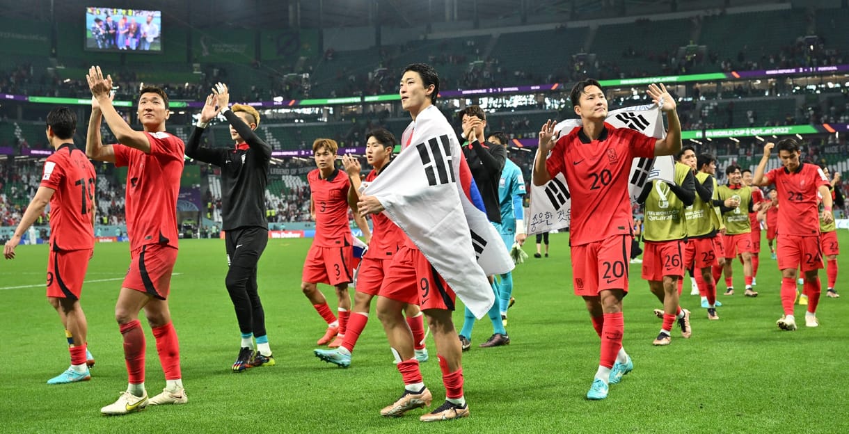 Dél-Korea követte Japánt a nyolcaddöntőbe, Uruguay kiesett