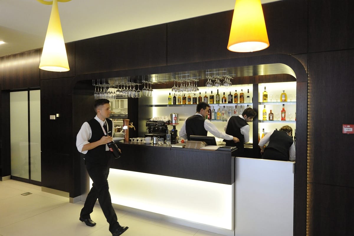 Kilátás szobával: Hatalomközeli vállalkozók a hotelbizniszben