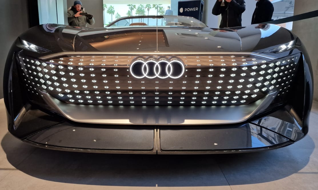 Teljes pályás letámadás: soha nem látott modelloffenzívába kezd az Audi
