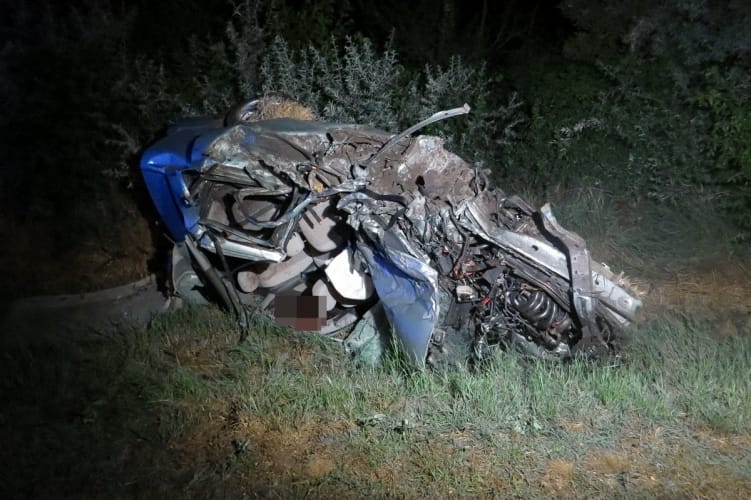 Szomorú fotók jöttek a hajnali tragikus balesetről