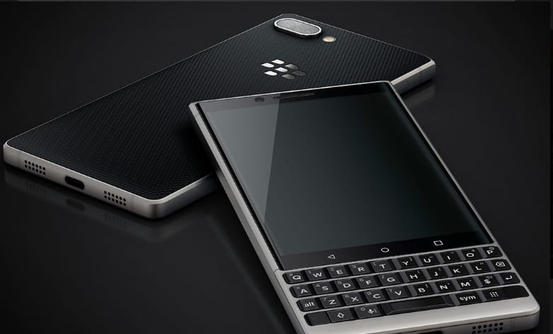 Van, aki az ilyet szereti: fizikai billentyűzetes BlackBerry telefon érkezik