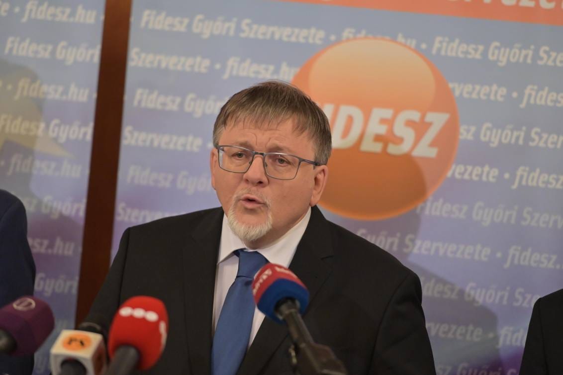 Győr új fideszes polgármestere 3 millió forintot küld Vuhannak