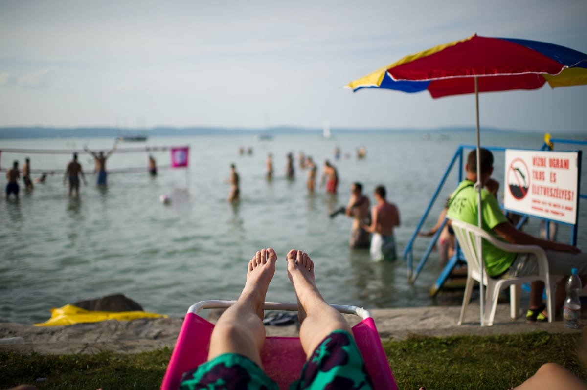 Négy szabadvízi strandon talált problémát az ÁNTSZ