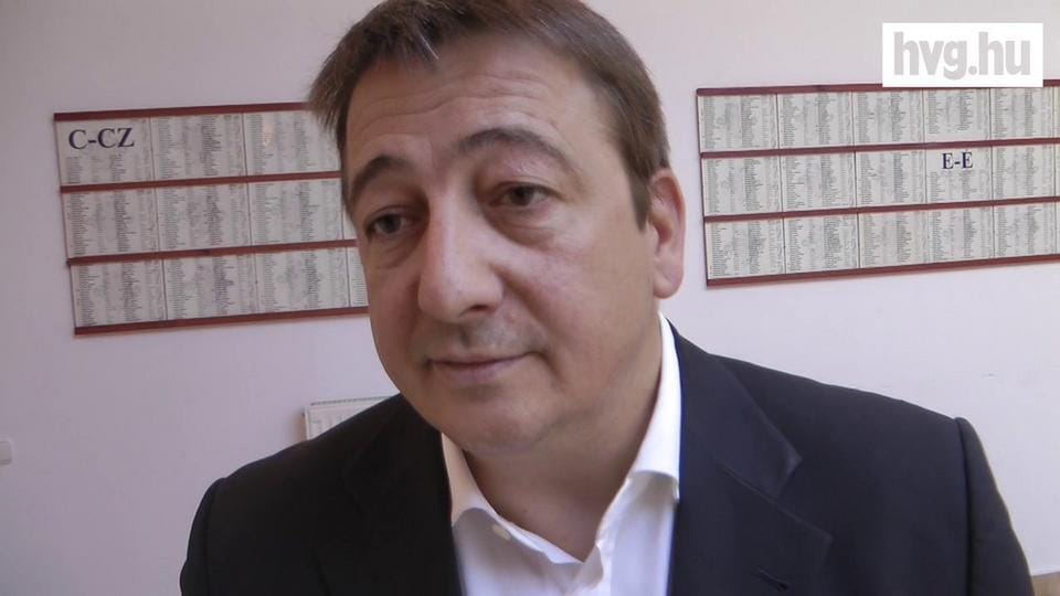 Megoszt, rombol, botrányt okoz - kikeltek a keresztény értelmiségiek Bayer Zsolt ellen
