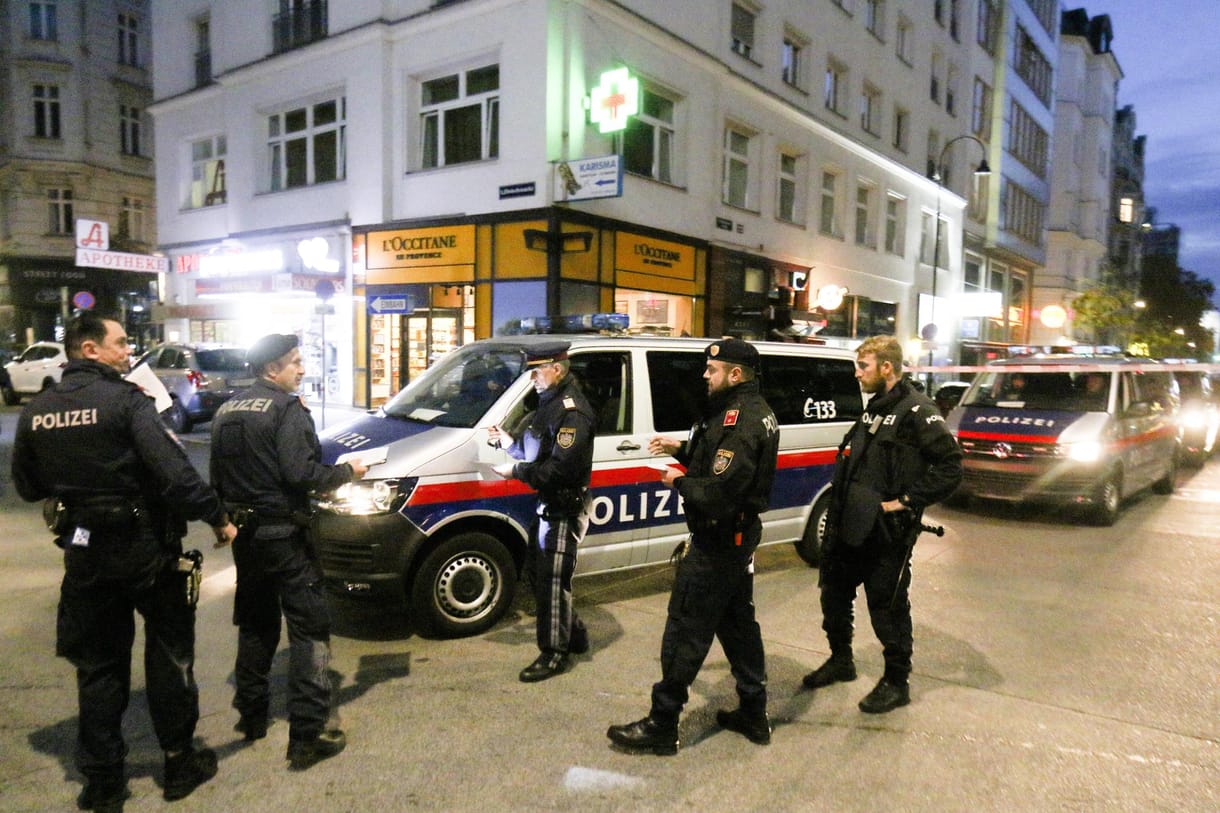 Bécsből jelentjük: döbbent csend volt a lövöldözések után