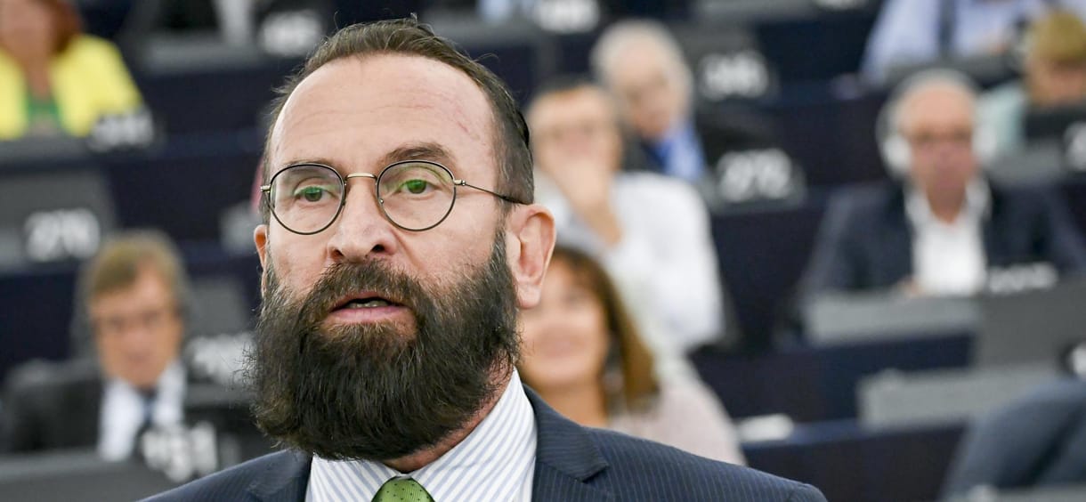 Gyurcsány a Szájer-botrányról: „Orbán és Szájer a két lábon járó nemzetbiztonsági kockázat”