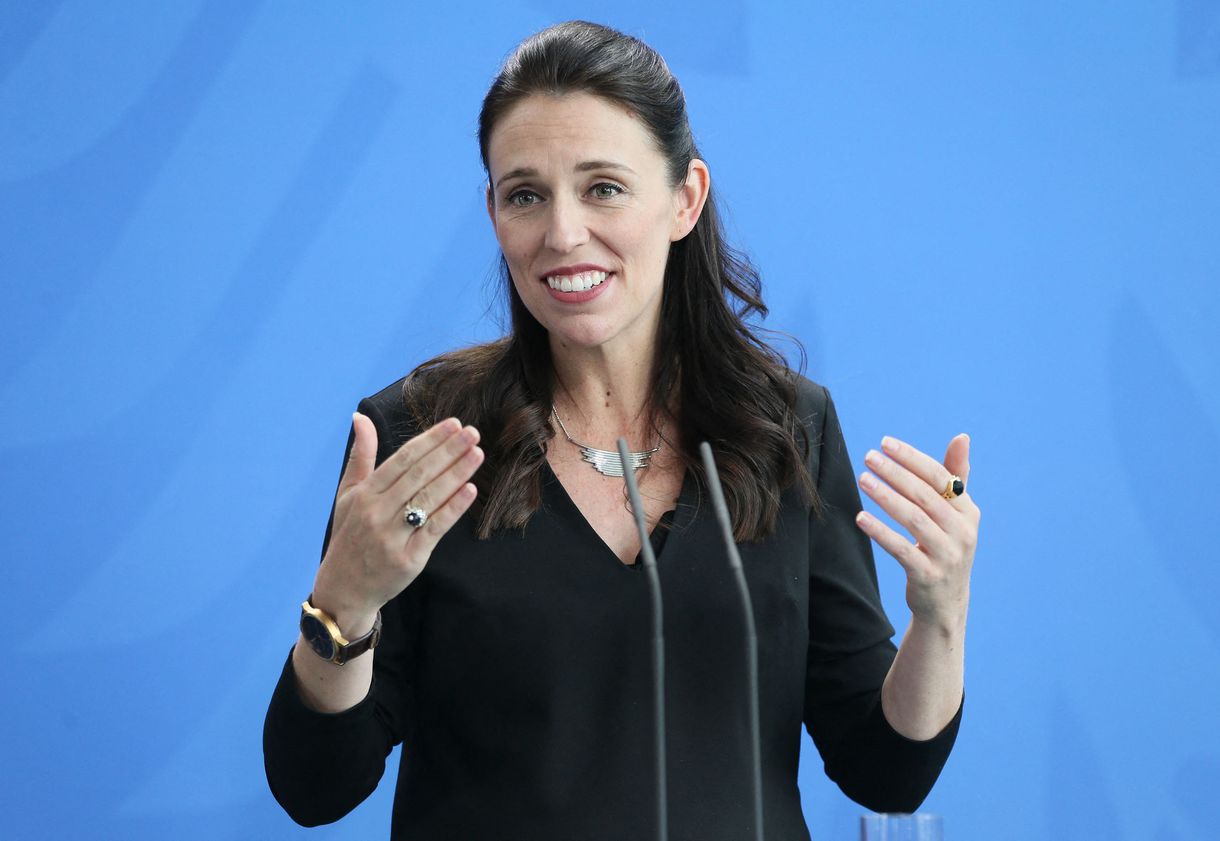 A korábbi COVID-19-ügyi miniszter lett Jacinda Ardern utódja