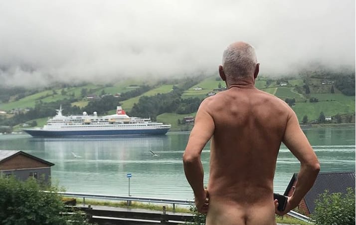 Pucéran tüntet az óriáshajók ellen a norvég politikus