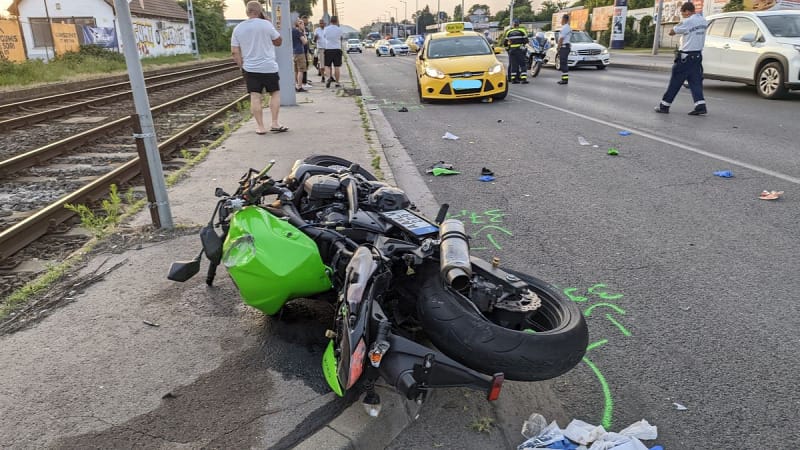 A barátja halála után felfüggeszti a motoros tanfolyamokat egy dunavarsányi oktató