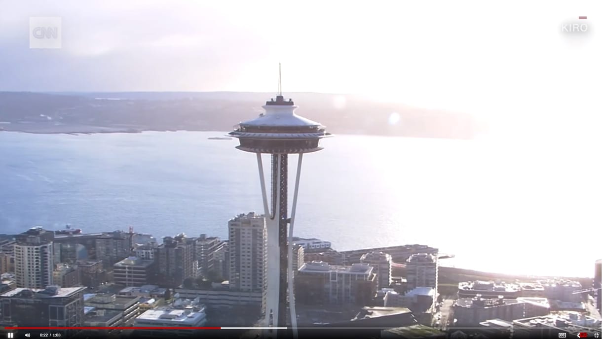 Most már forogni is tud a híres seattle-i üvegkilátó – videó