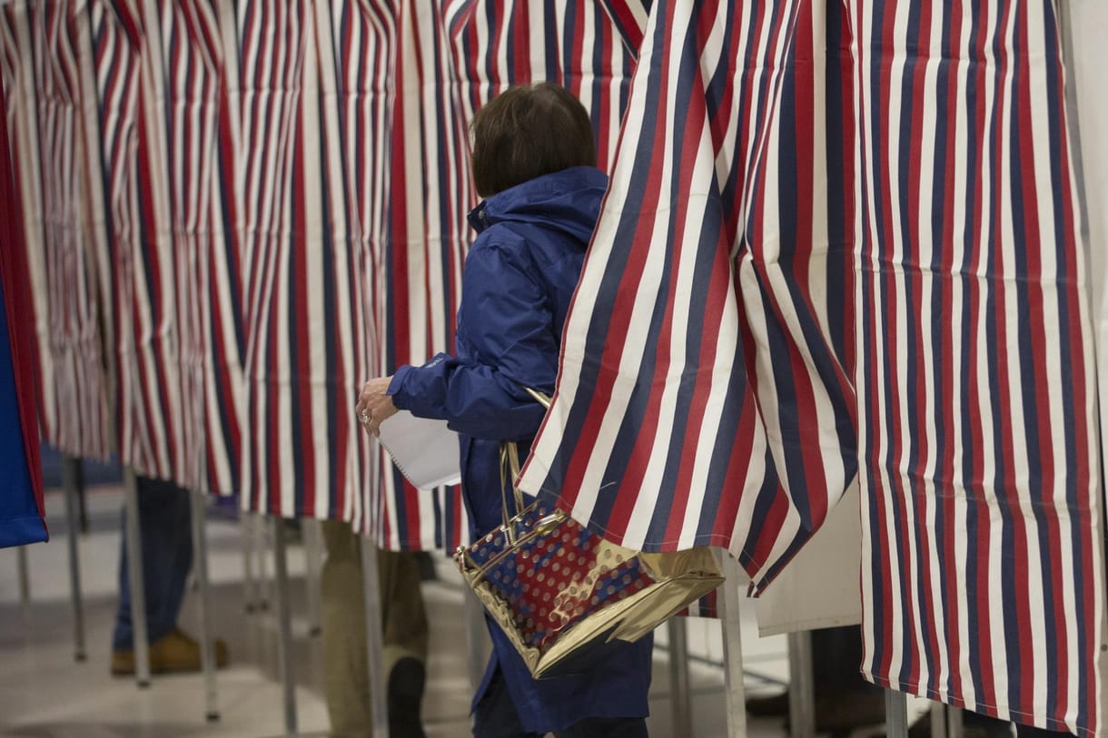 Amerikai félidős választások: Nagy érdeklődés mellett zajlik az előzetes szavazás