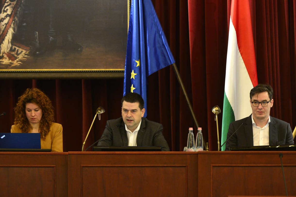 A főváros szerint nem indokolt a városi cégvezetők után a dolgozóknak is jutalmat osztani