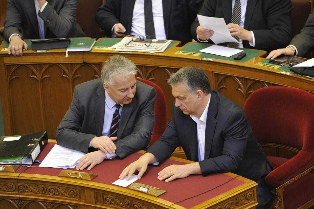 Ciklus végéig meglehet az egymillió új magyar állampolgár