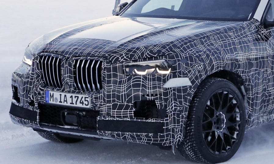 Kémfotókon a szerényen 600 lóerős új BMW X5 M