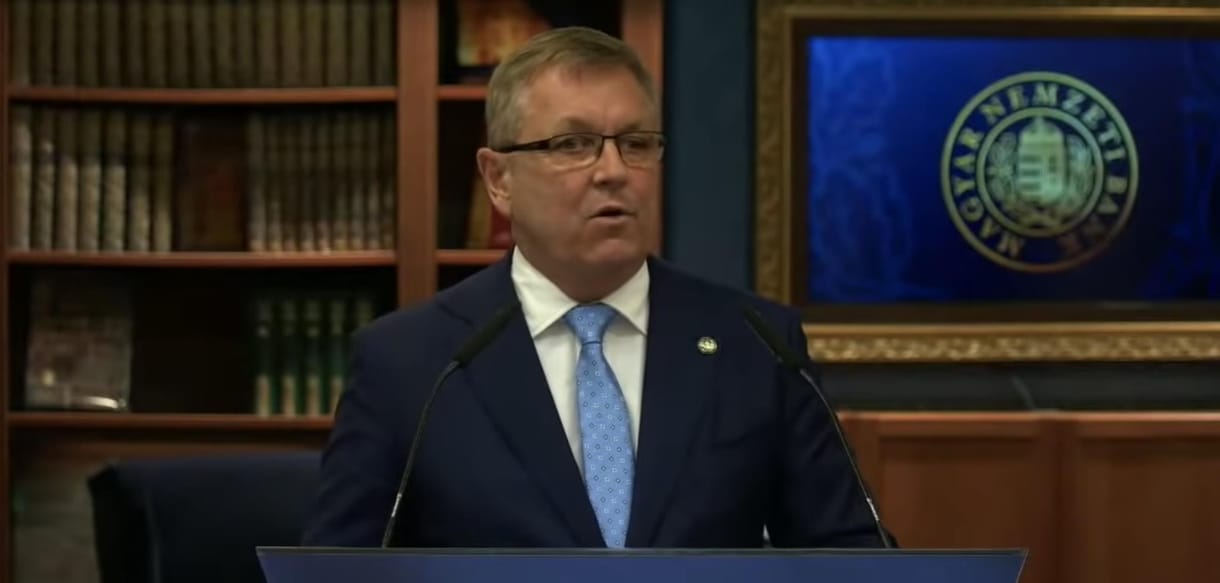 Matolcsy: 7 százalékkal eshet vissza a gazdaság a második negyedévben