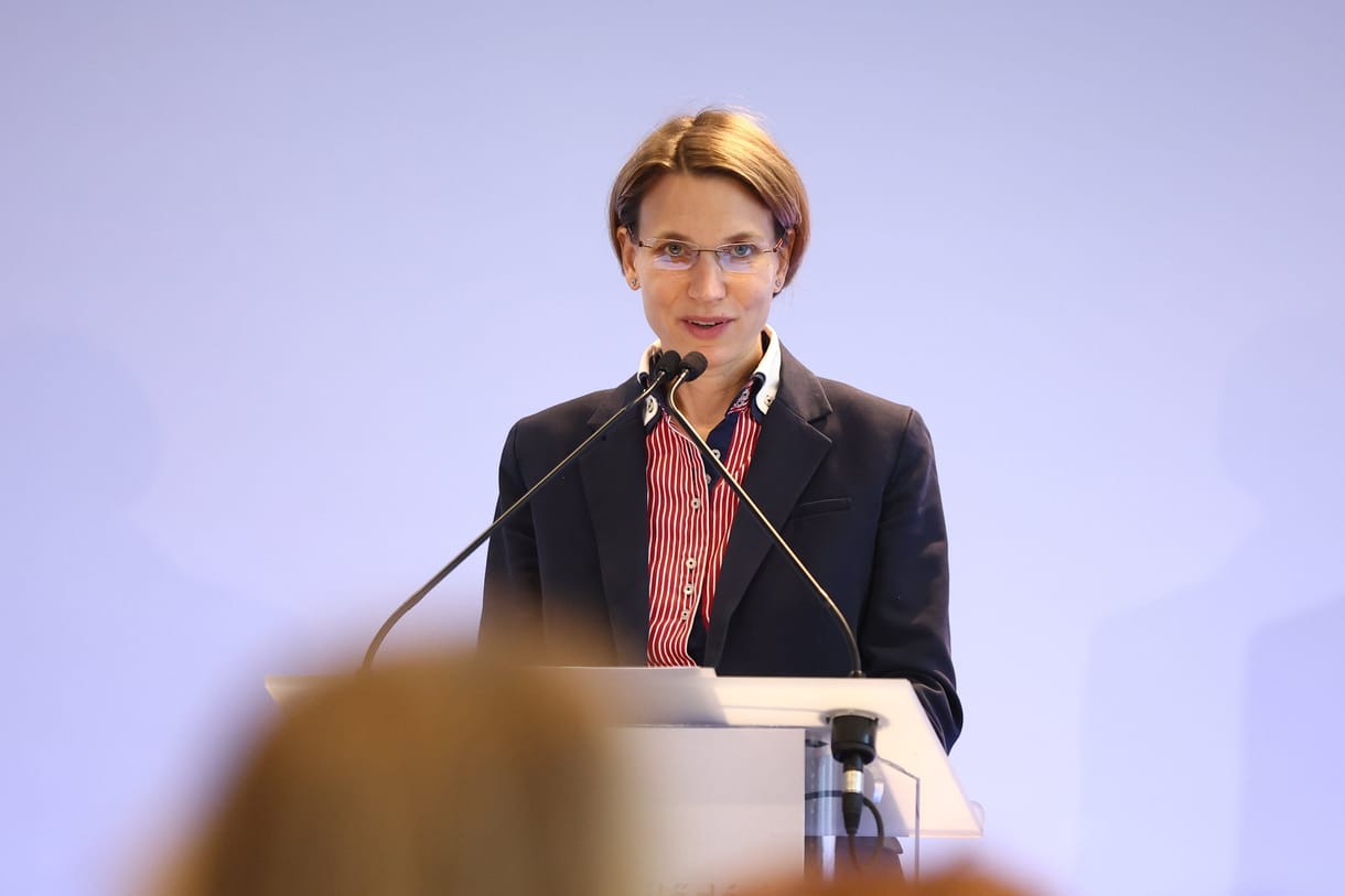Az elhunyt Turi-Kovács Béla helyét Hornung Ágnes veheti át a Fidesz-frakcióban