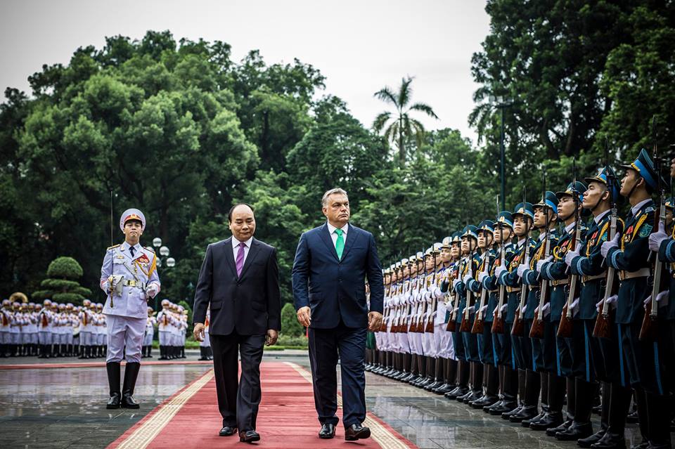 Bajnai már megállapodott arról a kórházról, amit Orbán most bejelentett Vietnamban