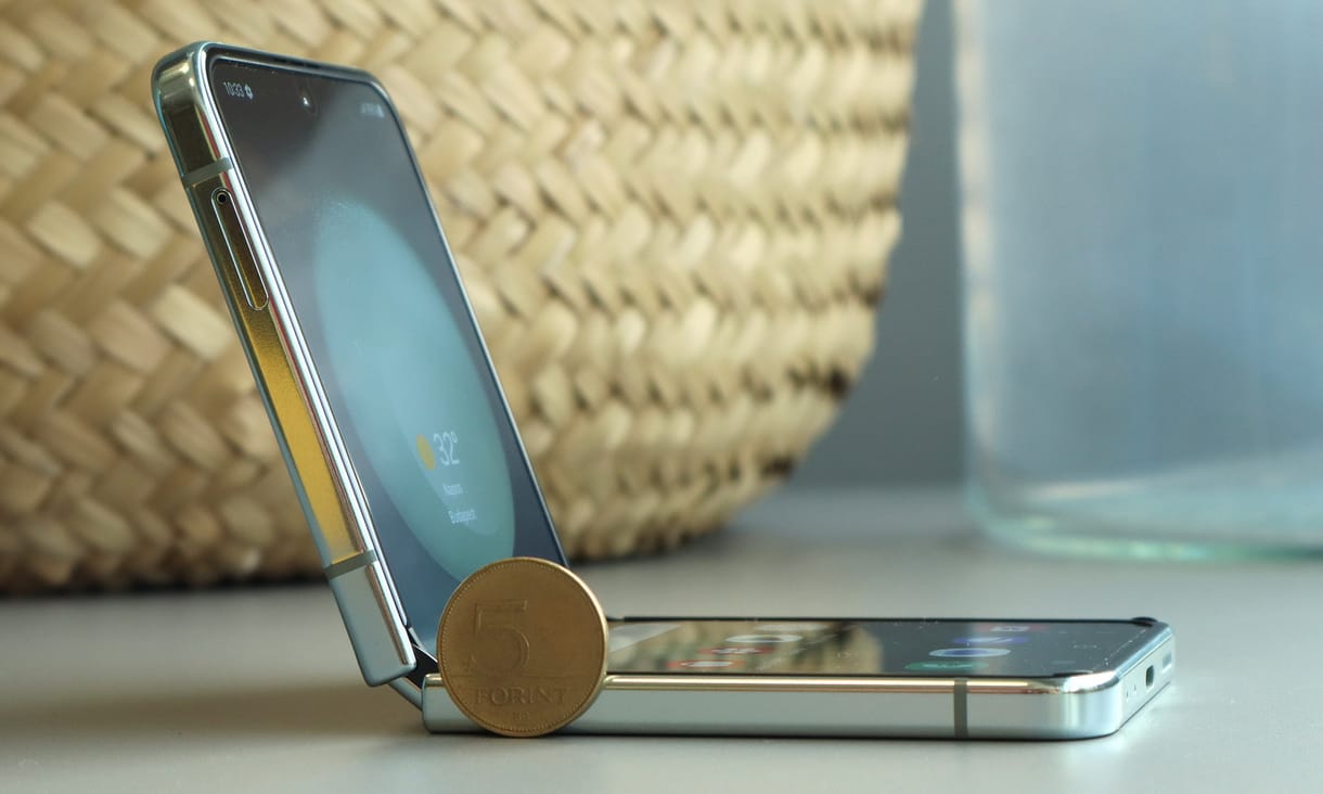 Érezhetően olcsóbb hajlékony telefon híre tűnt fel a horizonton