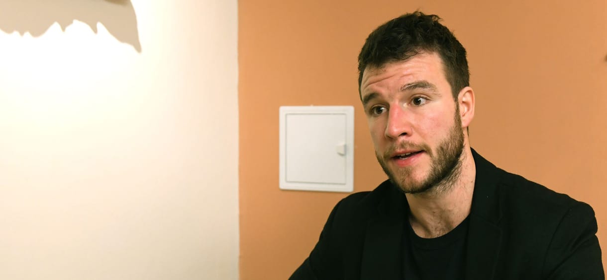 Nyilvános vitára hívja Vidnyánszky Attilát Molnár Áron