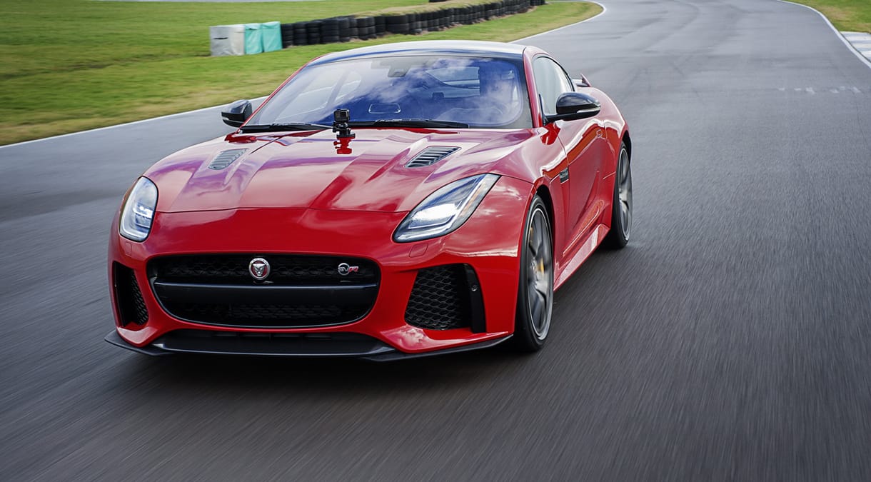Végy egy új Jaguar F-Type-ot, a szimulátort ők adják hozzá
