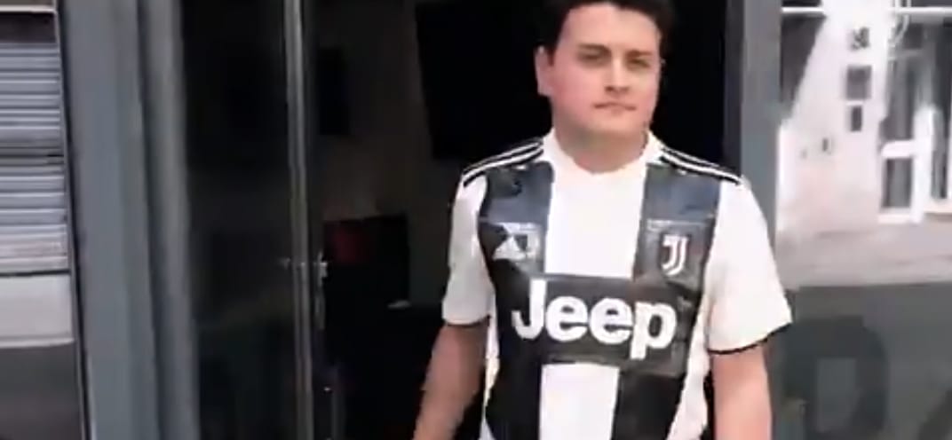 Ne dobja kukába régi Ronaldo-mezét! Így Juventus-csíkossá alakíthatja!