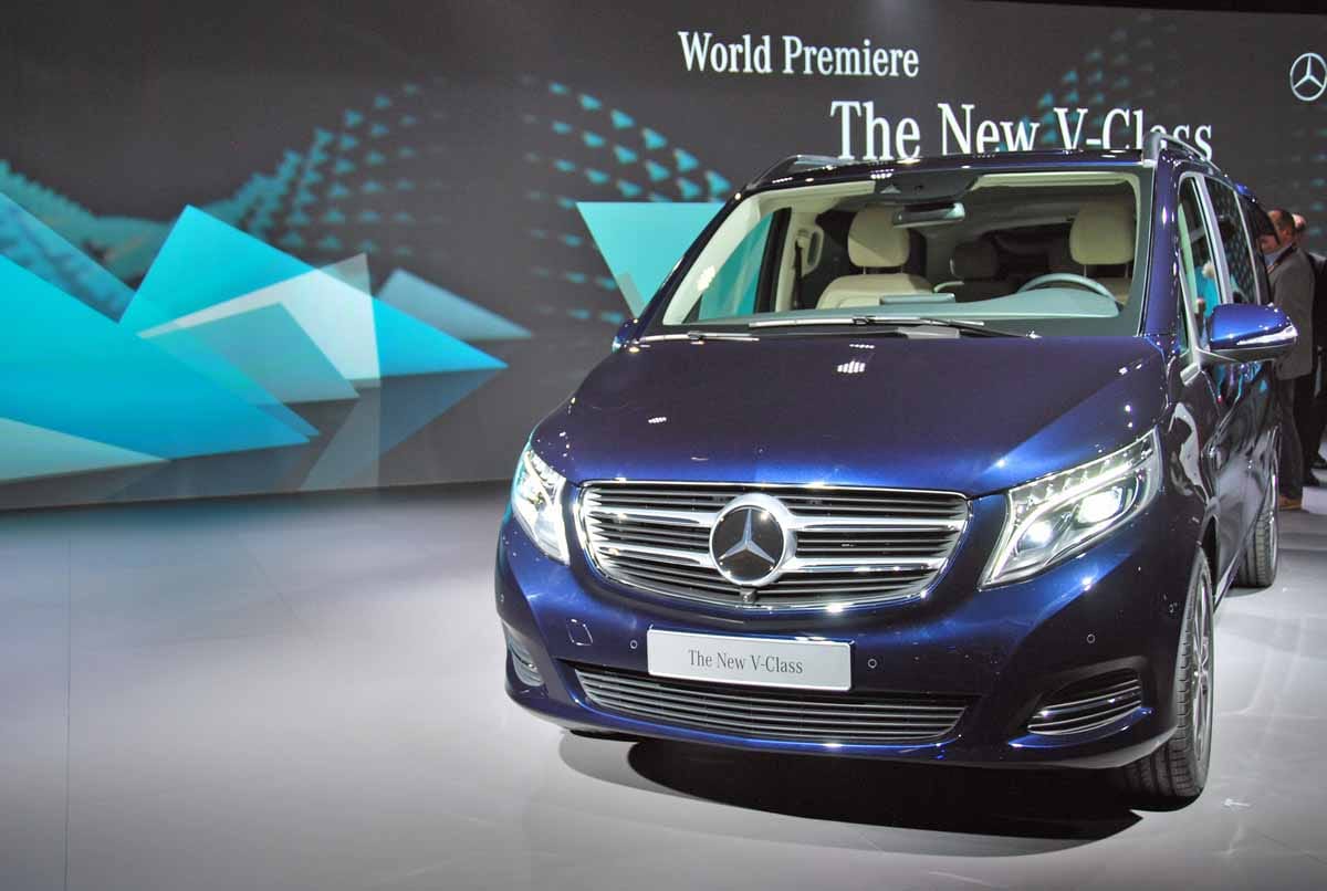 Mercedes V-osztály premier: ezt a kisbuszt már nem kell szégyellni