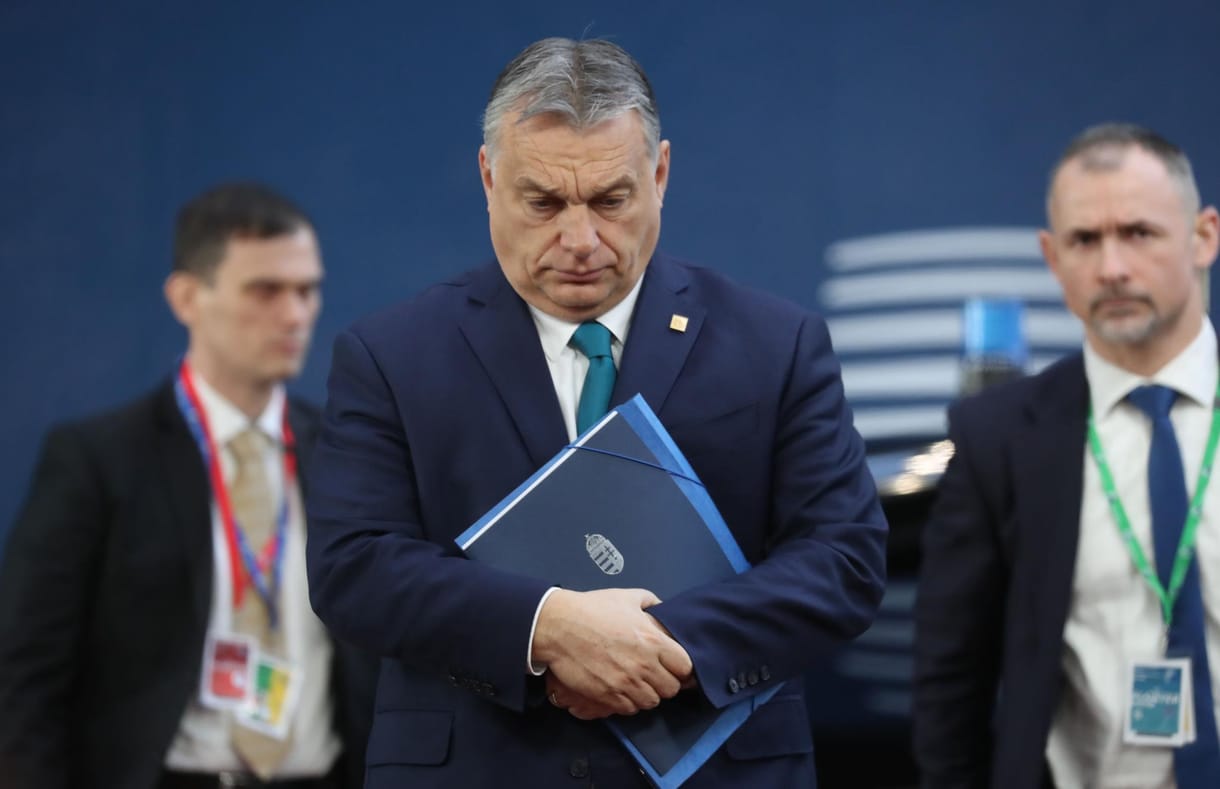 Magyarországnak 14 ezer milliárd forint uniós támogatás jutna, ha Orbán nem blokkolná a megegyezést
