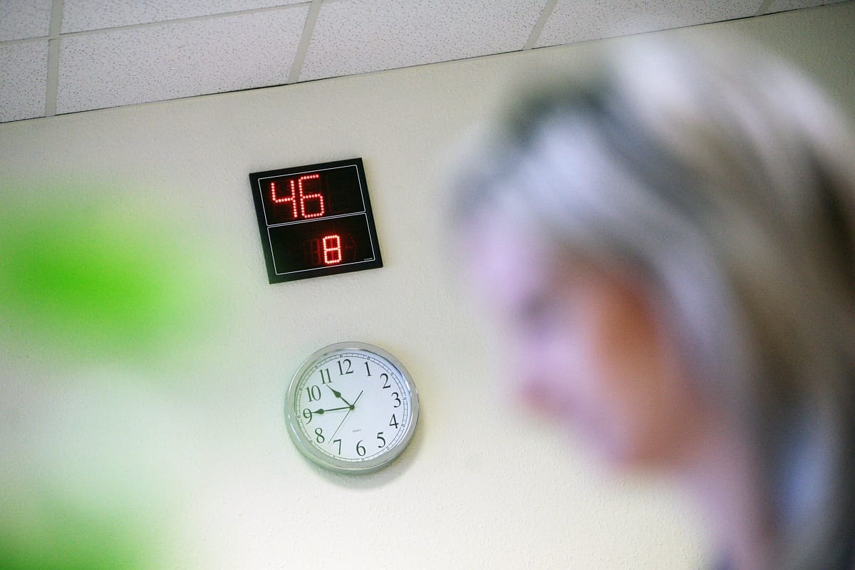 Káosztól tartanak a kormány több tízezres leépítési terve miatt