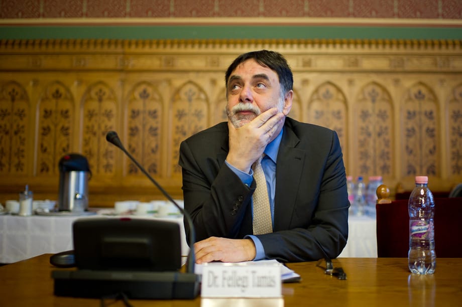 Fellegi: csak informálisan egyeztettünk az IMF-fel