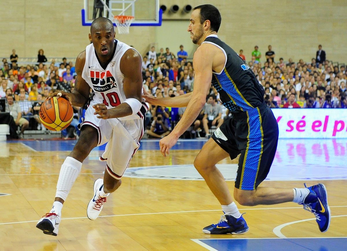 Az amerikai légierő tizenkét tagja kosárlabdázónak állt az olimpiára