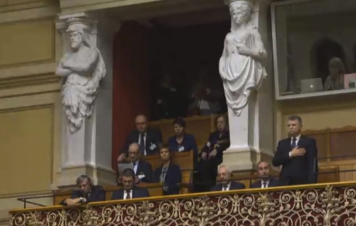 Kövér László elment a svájci parlamentbe, mire a szocialisták és a zöldek kivonultak