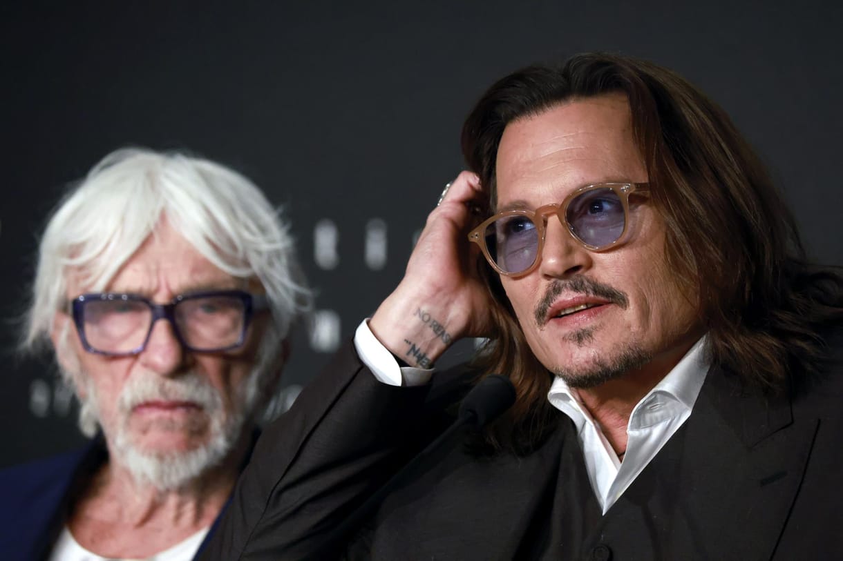 Vastaps, de tiltakozás is kísérte Johnny Depp visszatérését, aki már nem is gondol Hollywoodra