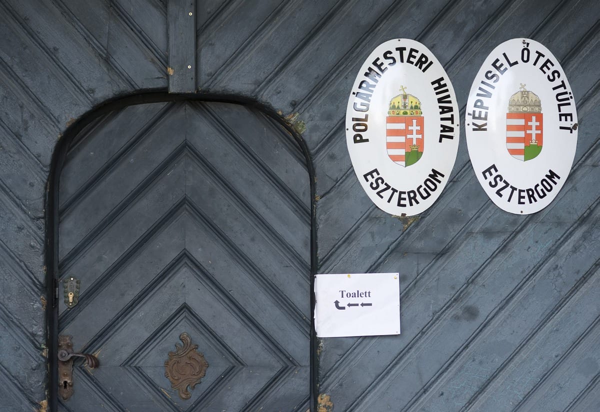 Felfüggesztette a számvevőszék Esztergom ellenőrzését