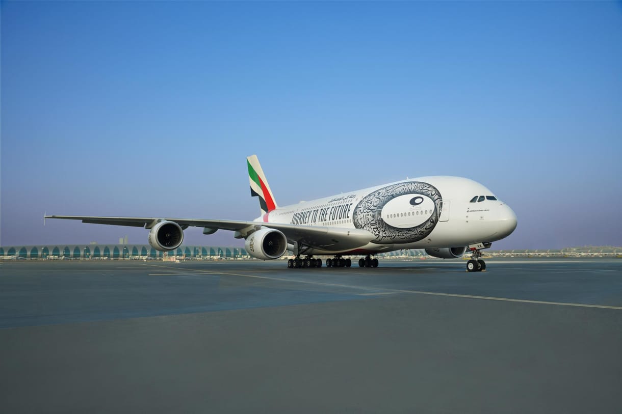 Óriási szem a jövőből: különleges festést kap az Emirates tíz Airbus A380-as repülője