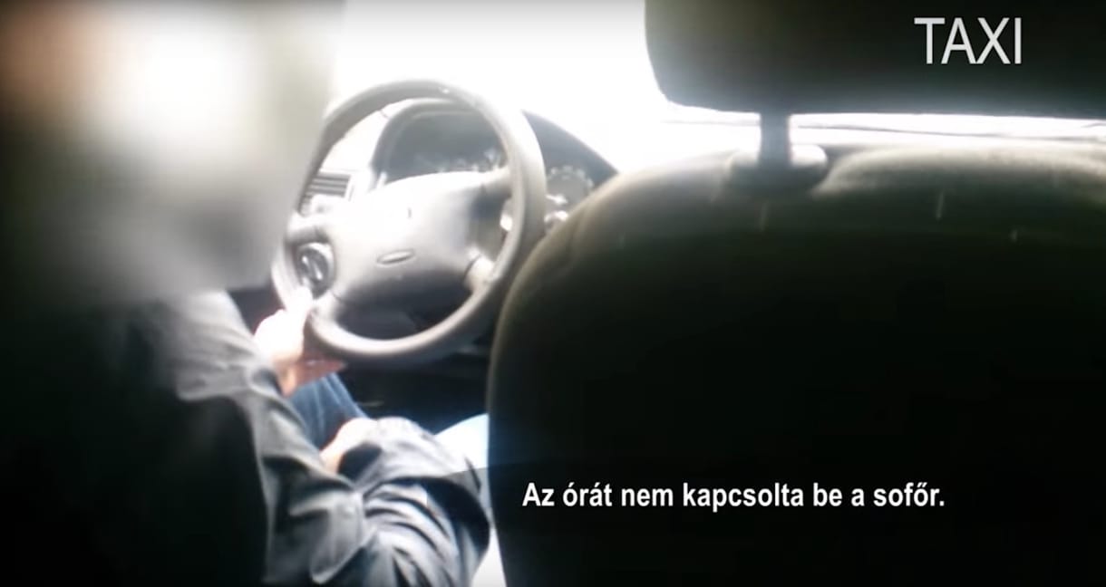 Rejtett kamerás felvétel: döntse el, hogy az uberezés vagy a “bjutiful sárga taxizás” a jobb