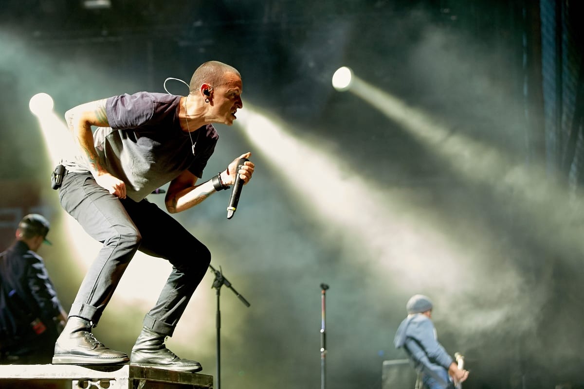 Halálában is belerúgott Chester Benningtonba a Korn gitárosa