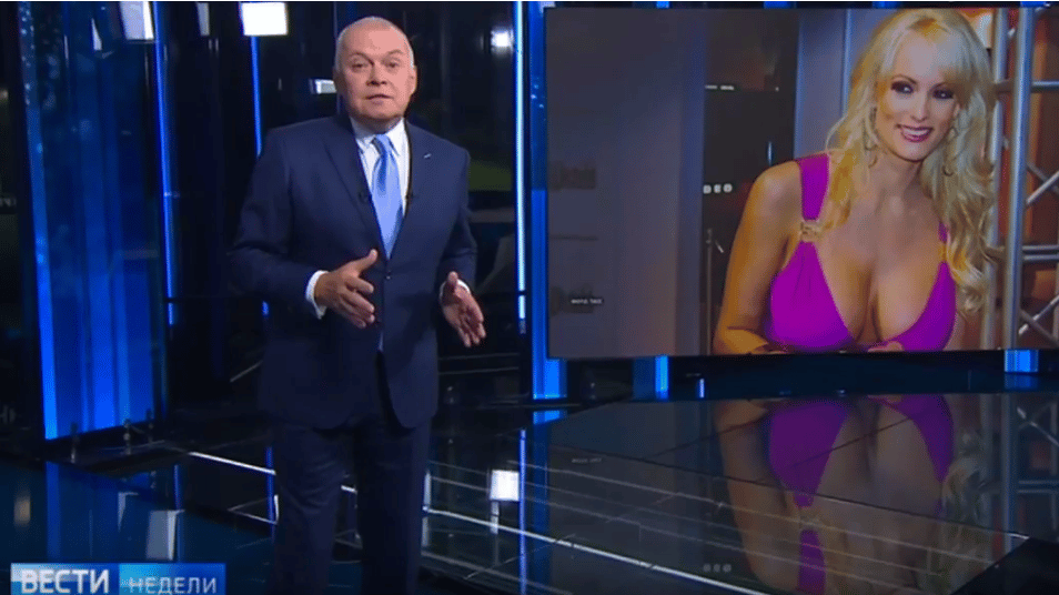 Az orosz állami tévében védik Trump férfiasságát