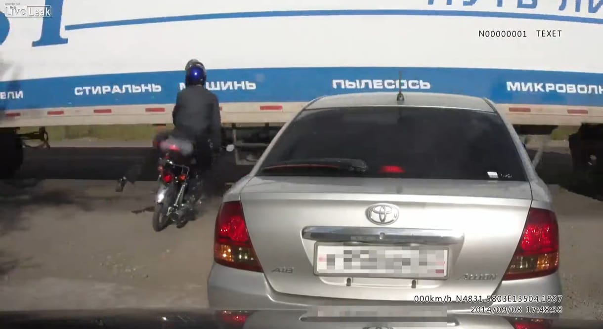 Ilyen, amikor tényleg rosszul sül el egy motoros próbaút